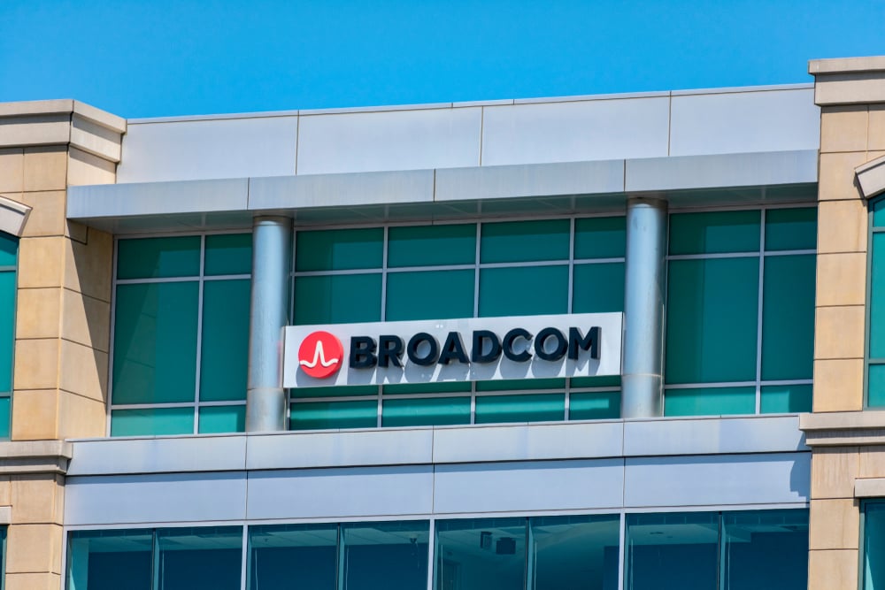 Broadcom, Samsung Expand $200B AI Memory Deal